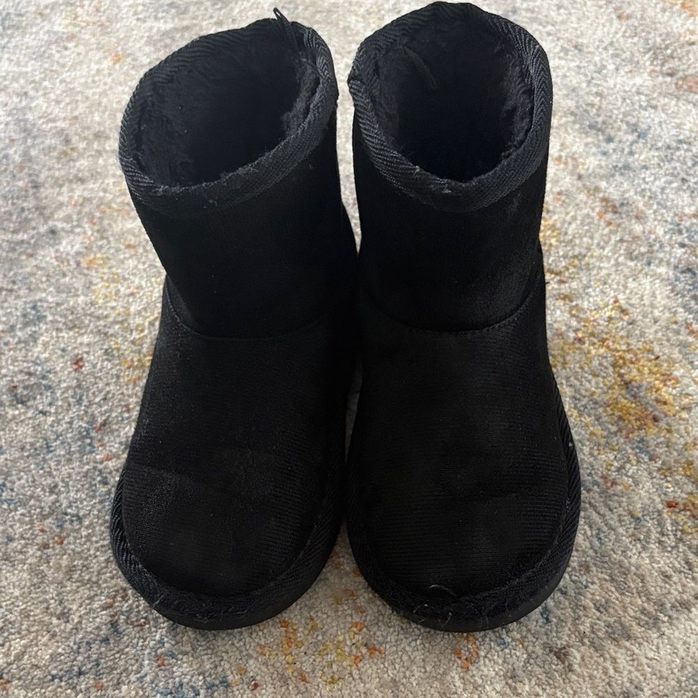 Kids Black Faux Fur Lined Boots